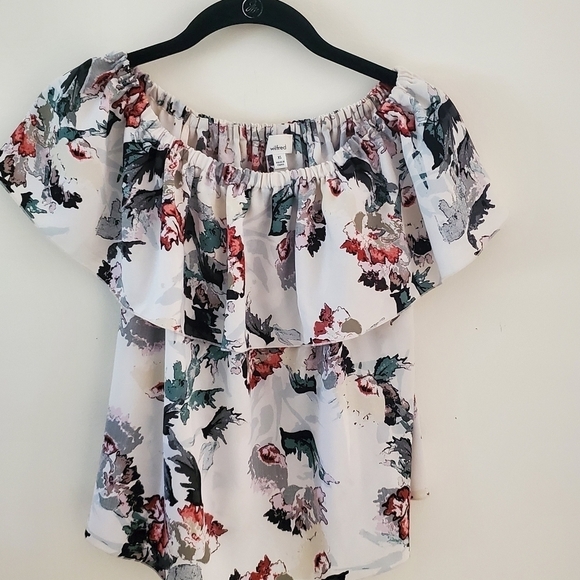 Aritzia Wilfred Silk Floral Off Shoulder Blouse - Picture 3 of 10